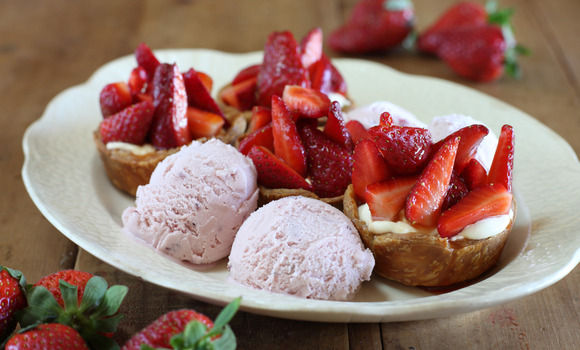 Vino Cotto Strawberry Tart served with Strawberries and Cream Ice Cream